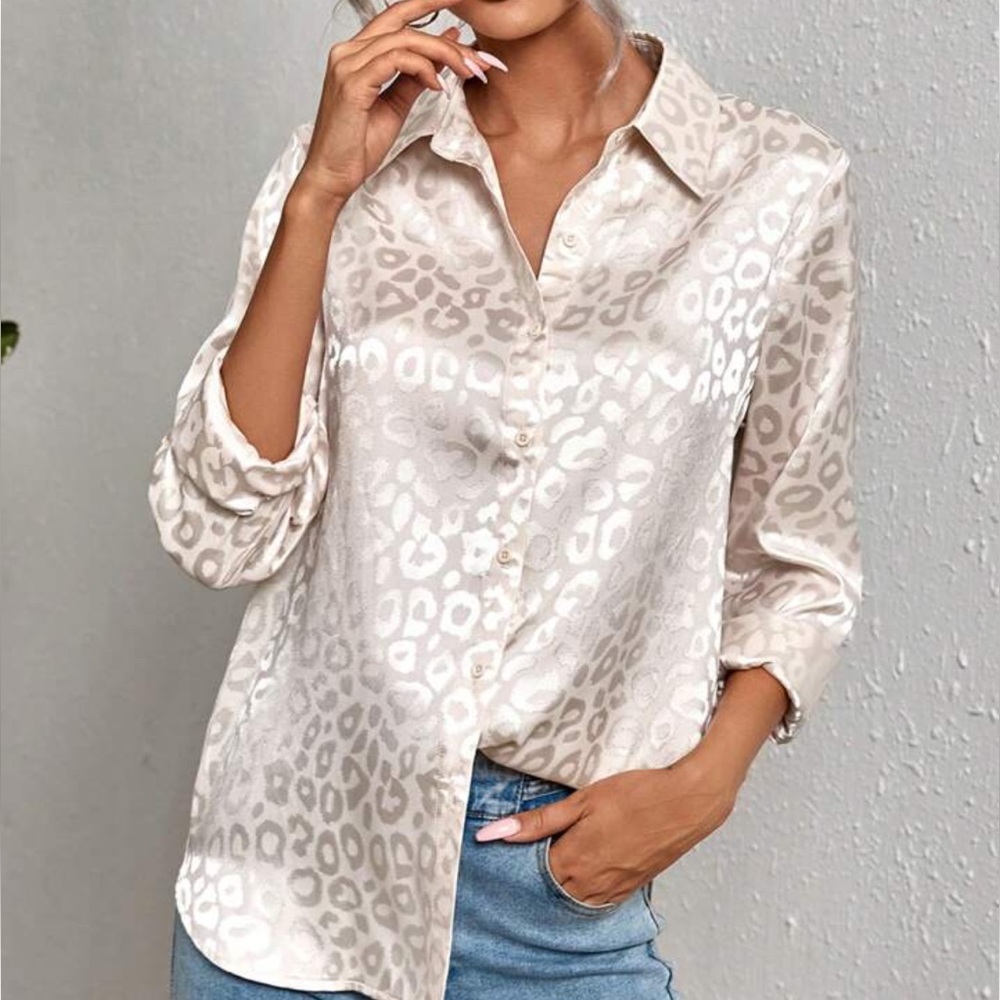 Leopard Jacquard Satin Shirt - Apricot
